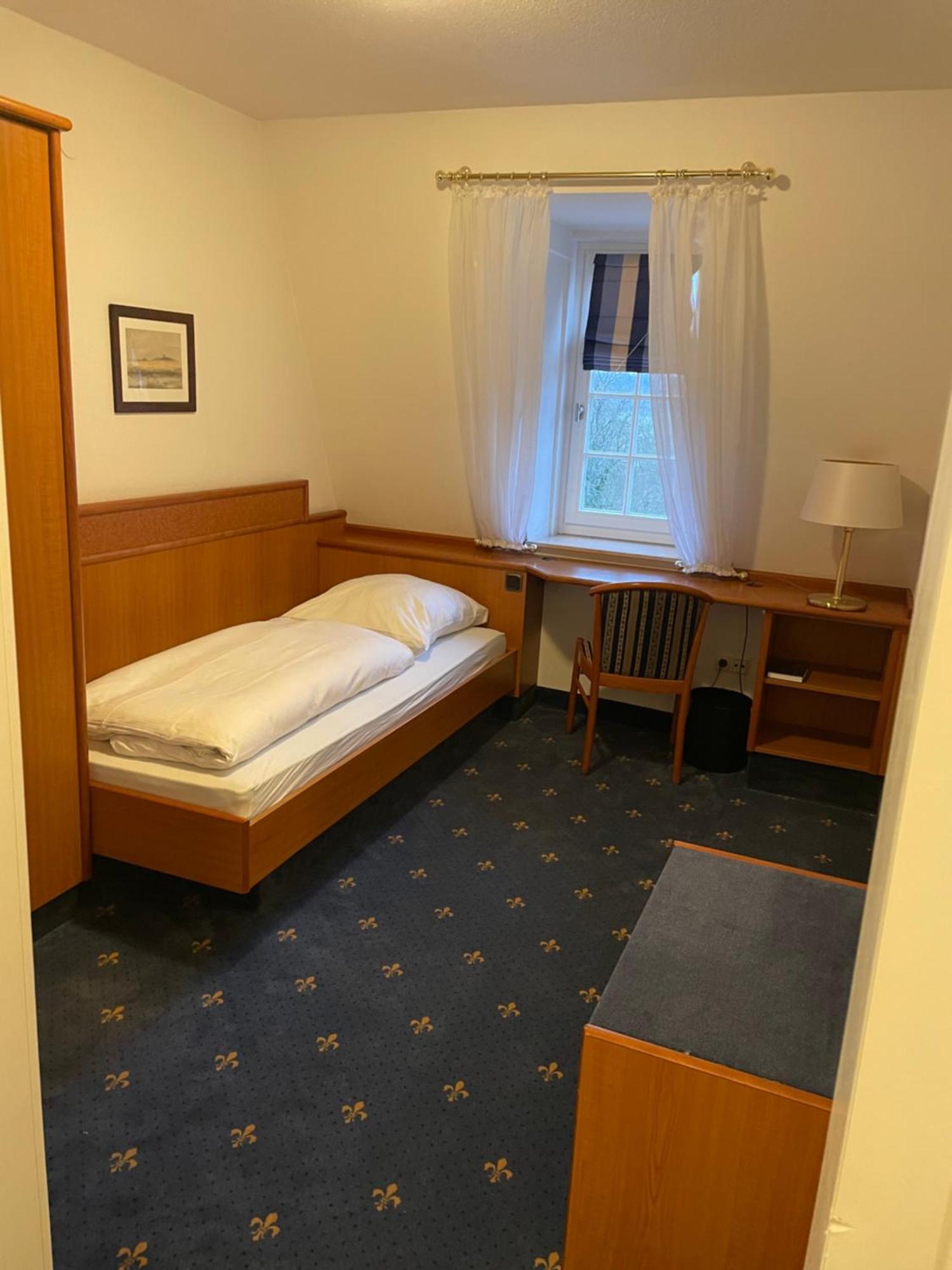 Hotel Schloss Hoehnscheid 바트아롤젠 외부 사진