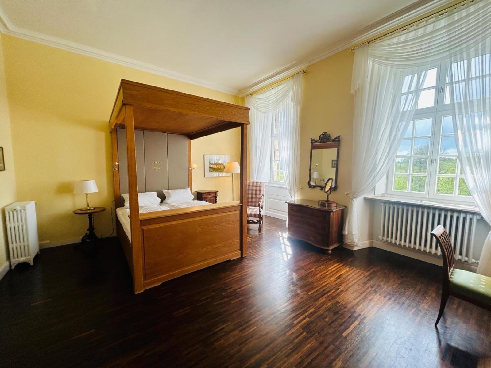 Hotel Schloss Hoehnscheid 바트아롤젠 외부 사진