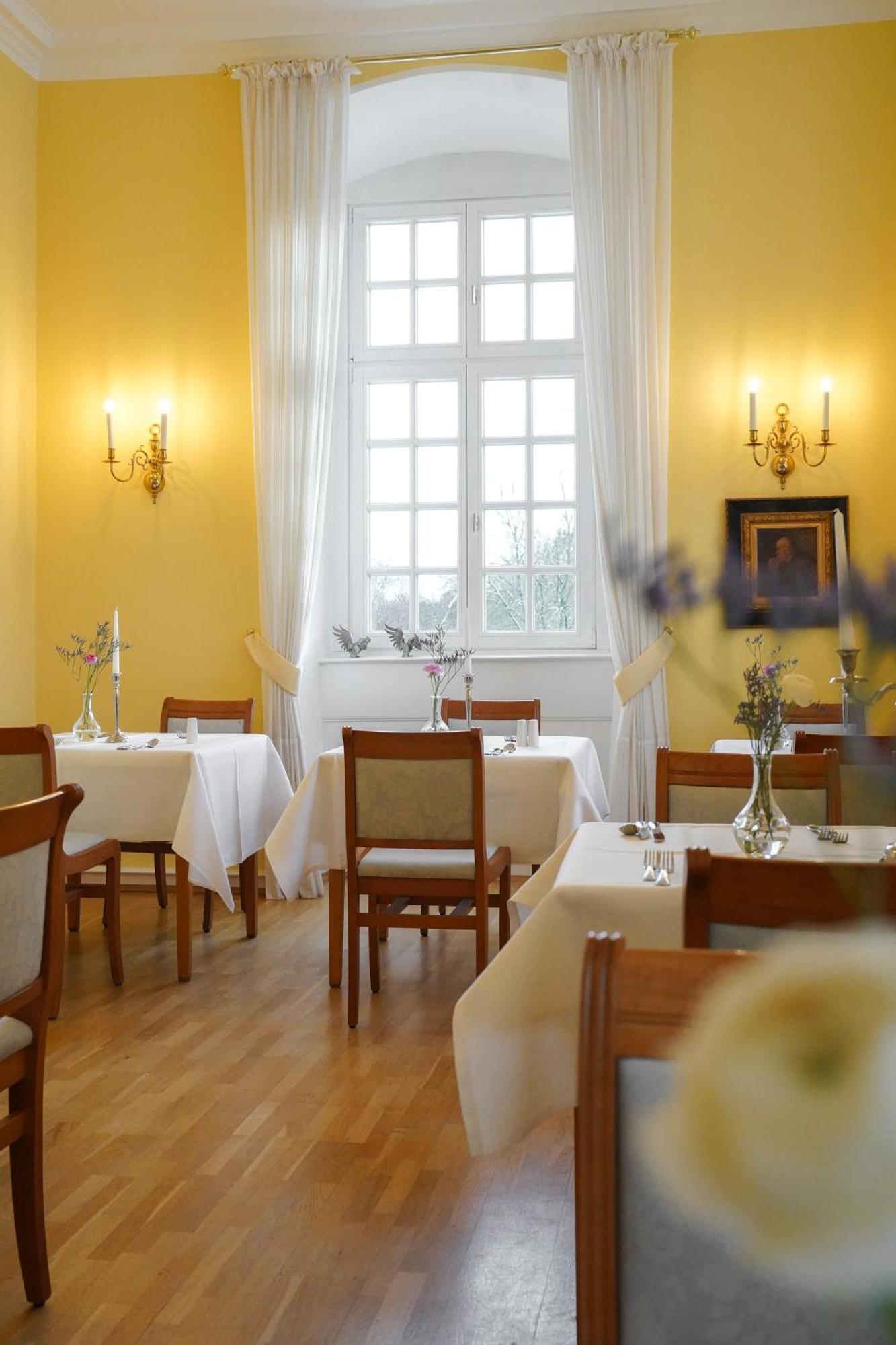 Hotel Schloss Hoehnscheid 바트아롤젠 외부 사진